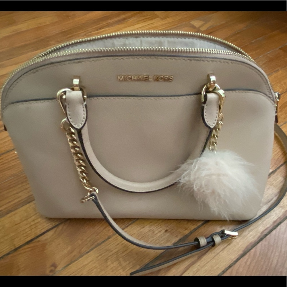 Michael Kors Emmy Dome with crossbody strap